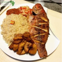 ATTIEKE POISSON GRILLE ALLOCO SAUCETTE DE CRUDITE