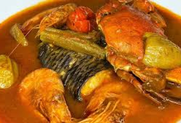 SAUCE BASSAMOISE ( ECREVISSE POISSON FRAIS CRABE)