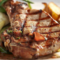 Entrecote spéciale cuite au gros sel et ses sauces ( 2 pers )