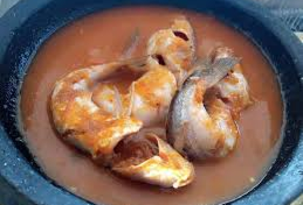 SOUPE DE POISSON D'EAU DOUCE