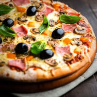 PIZZA ROYALE