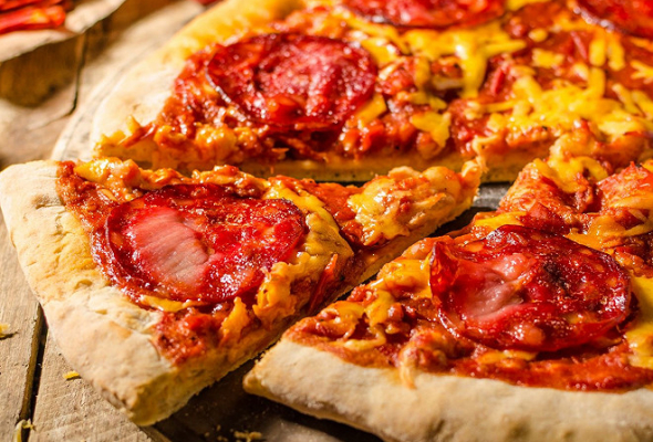 CHORIZO:TOMATE-FROMAGE-CHORIZO