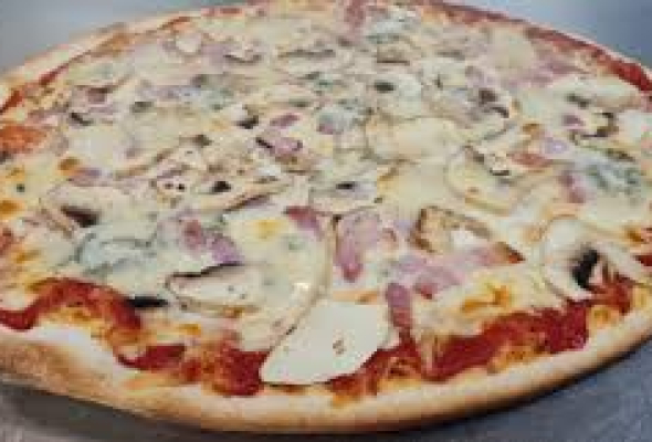 CALABRESSE:TOMATE-FROMAGE-CHAMPIGNON-LARDON-CREME FRAICHE-OEUF