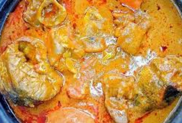 SAUCE GRAINE SOBRE ( POISSON FUME-PATE DE BOEUF)